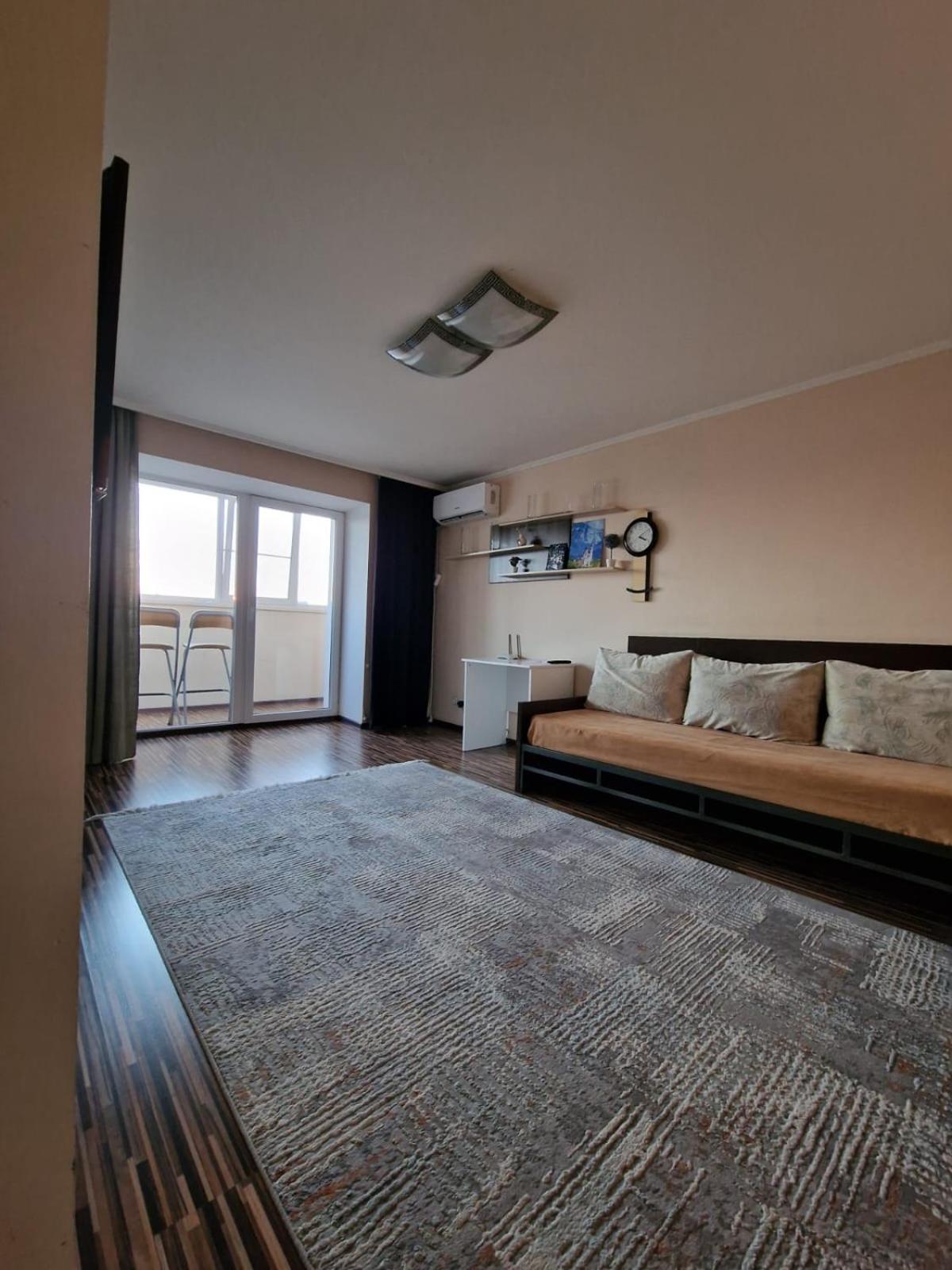 Apartment On Republic Square Усть-Каменогорск Экстерьер фото